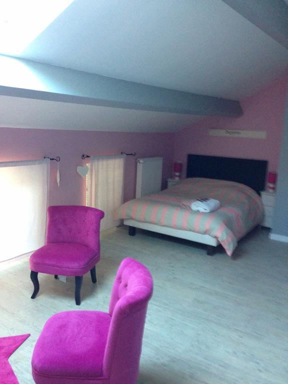 Appartements D'Hotes Santa Giulia Niort Room photo