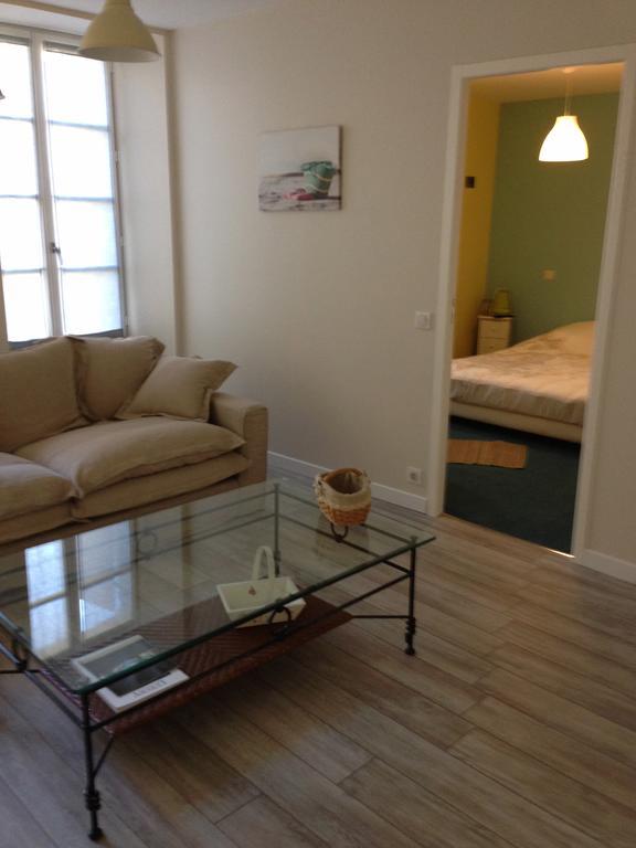 Appartements D'Hotes Santa Giulia Niort Room photo